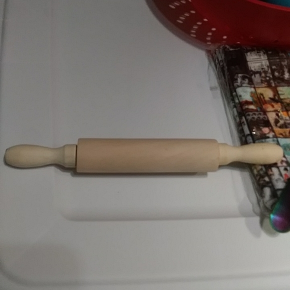 Bundle of kitchen accessories 14 pcs >$70 worth - Picture 10 of 16